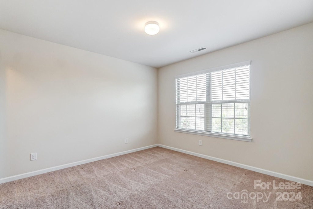 9537 Clarkes Meadow Place - Photo 33