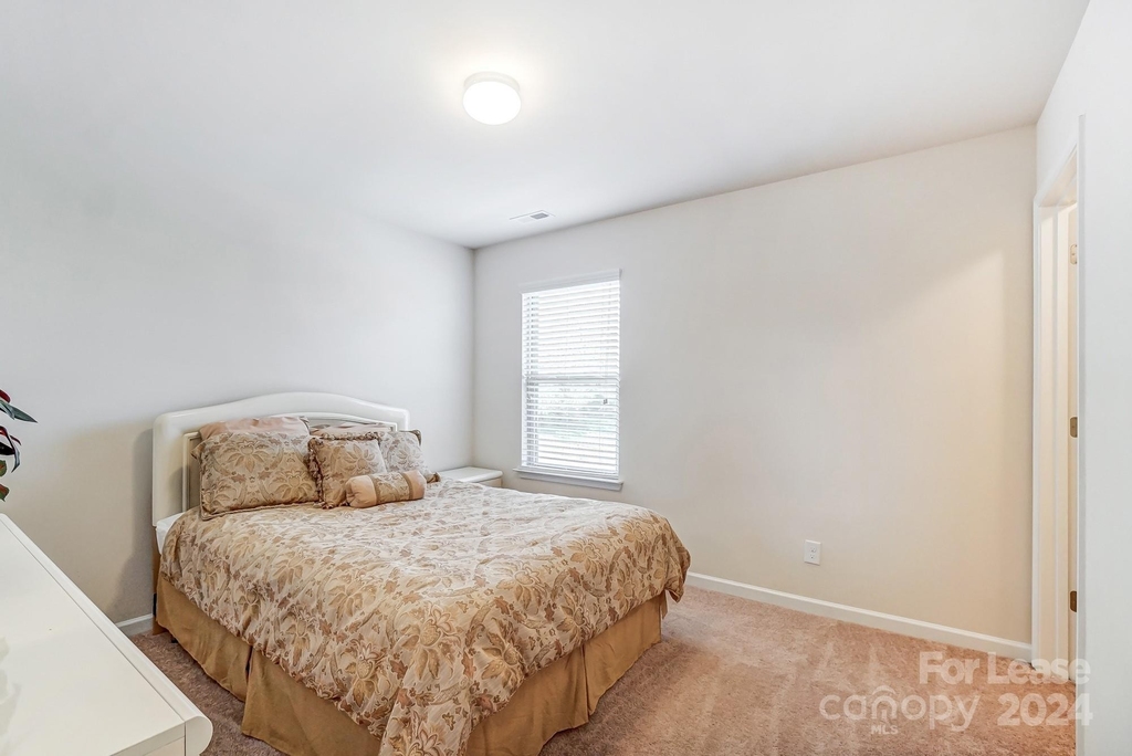 9537 Clarkes Meadow Place - Photo 28