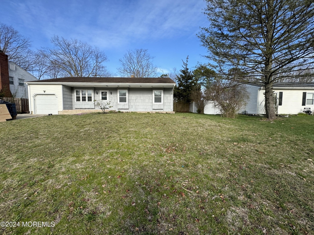 112 Alissa Drive - Photo 1