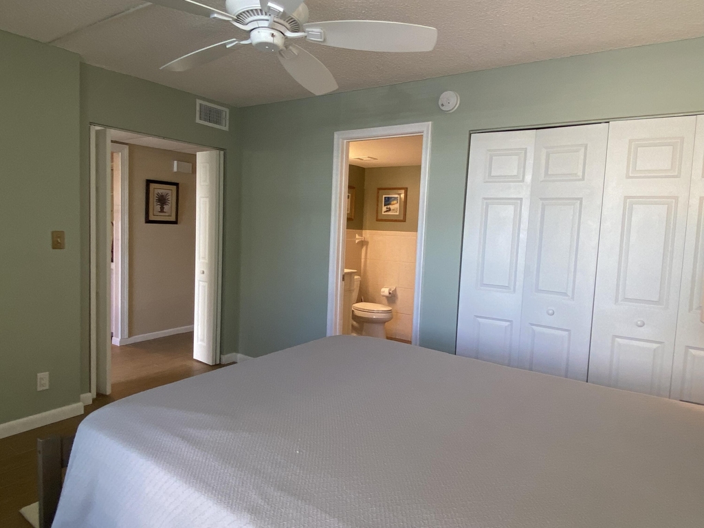 7 Royal Palm Way - Photo 27