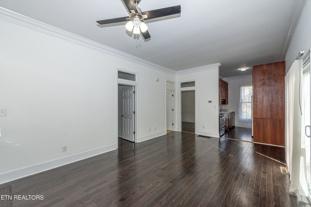 2203 Aster Rd - Photo 1