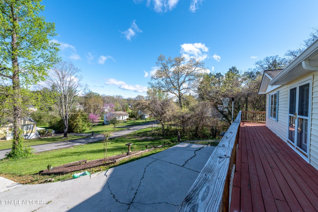 1508 Maple Drive - Photo 1