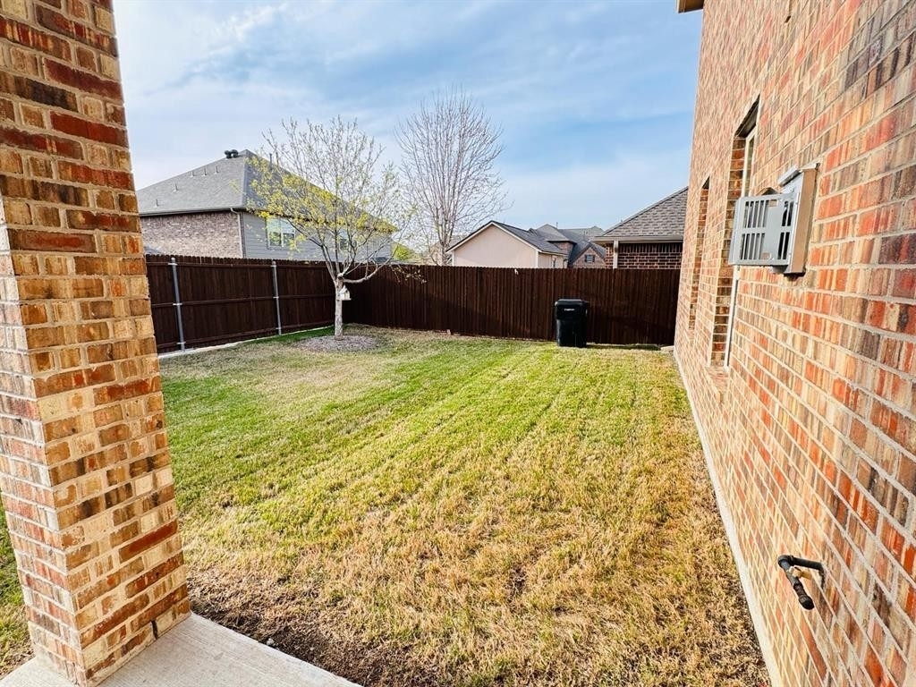 10505 Goliad Trail - Photo 13