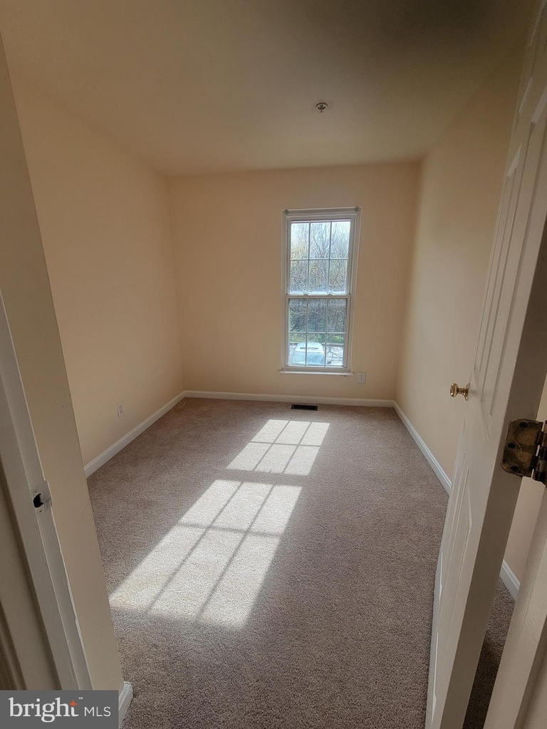 720 Gael Court - Photo 14