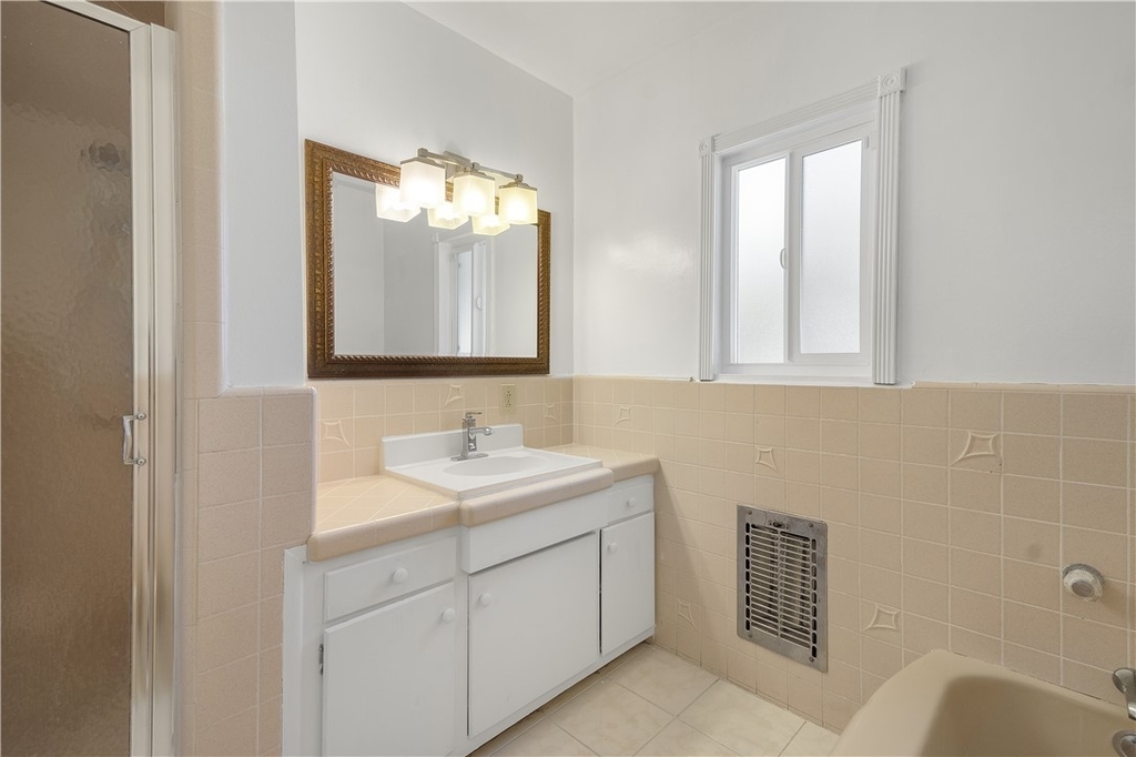 10403 Mattock Avenue - Photo 19