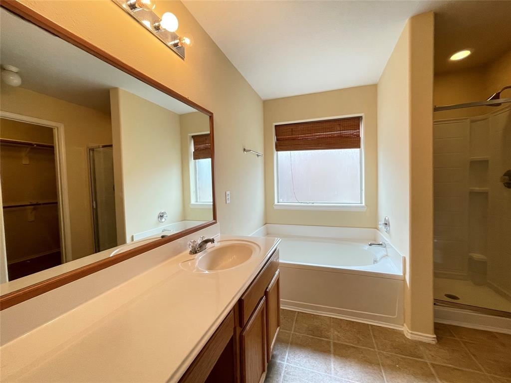 8819 Grand Villa Lane - Photo 15