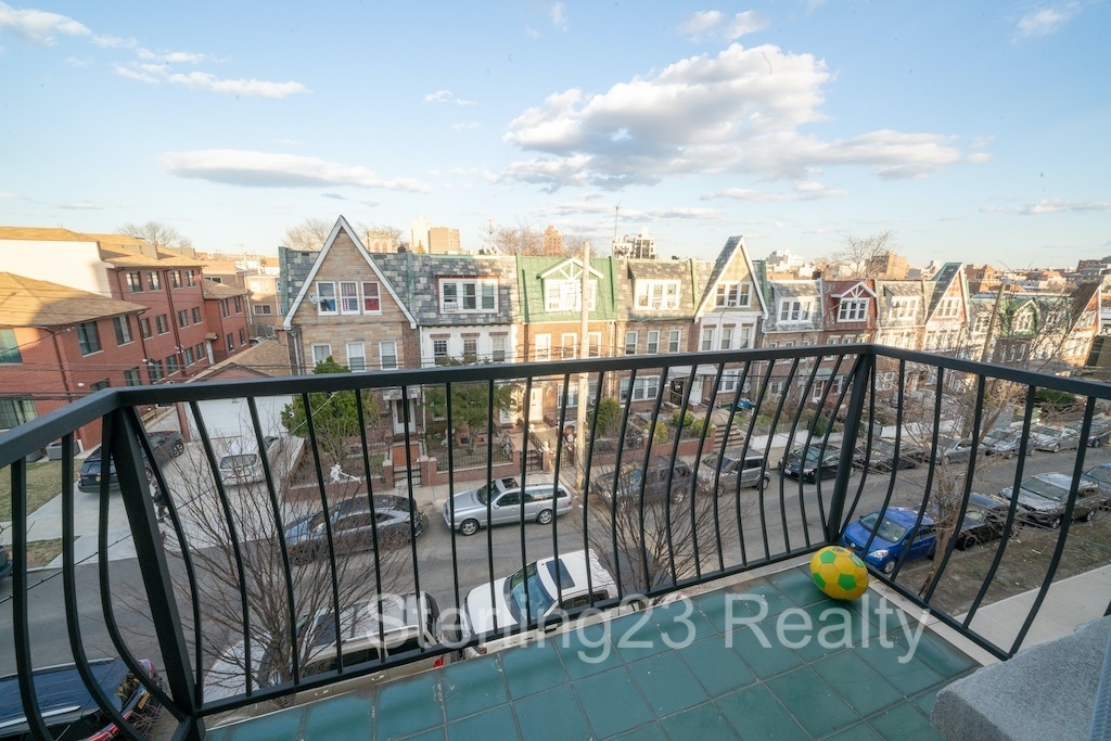 27-16 12th Street - Photo 9