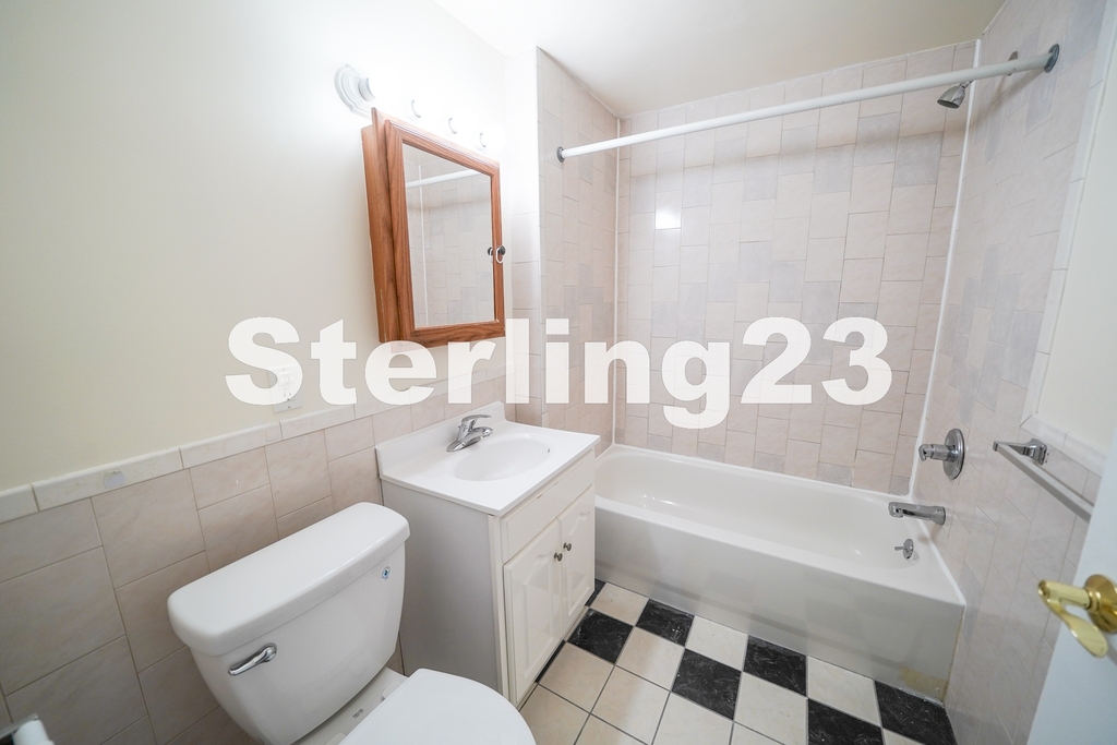 27-16 12th Street - Photo 10