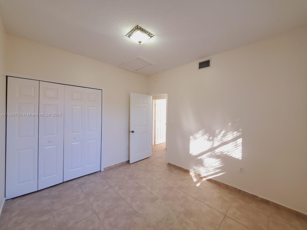 8510 Nw 141st Ln - Photo 21