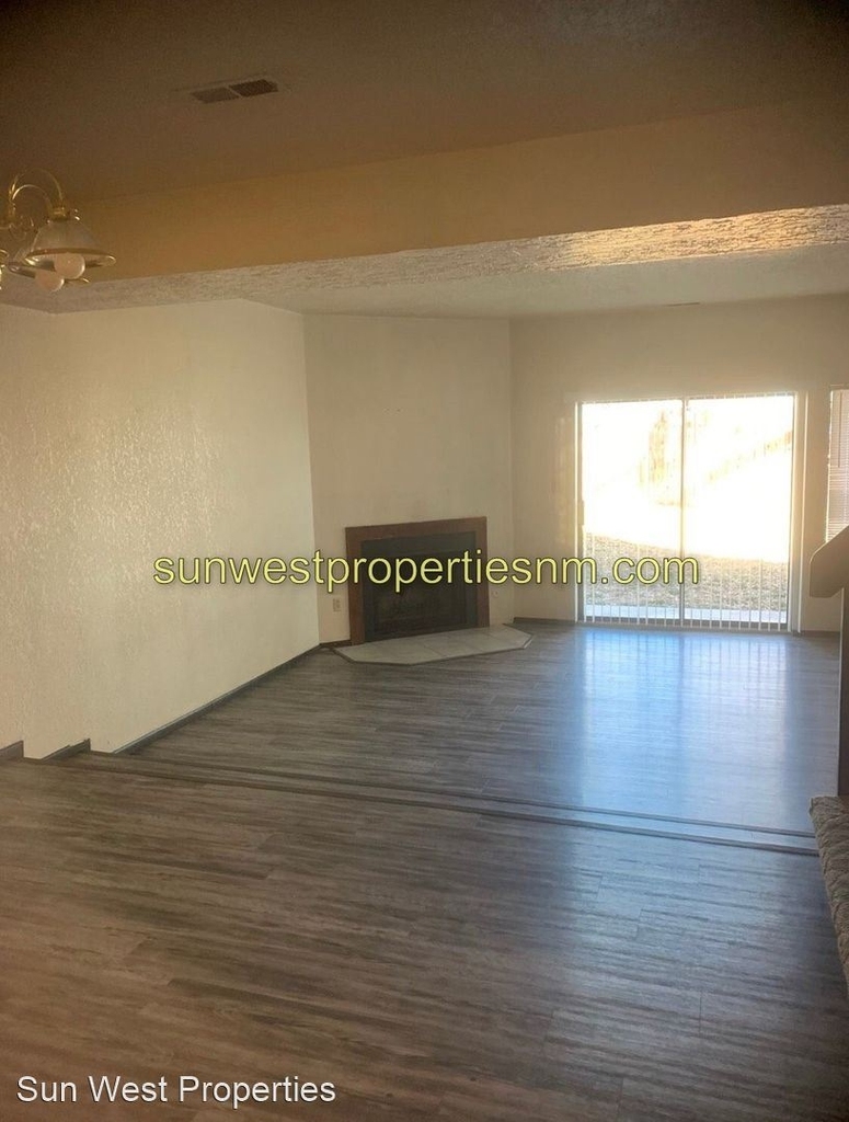 1086 E. Navajo St. - Photo 1