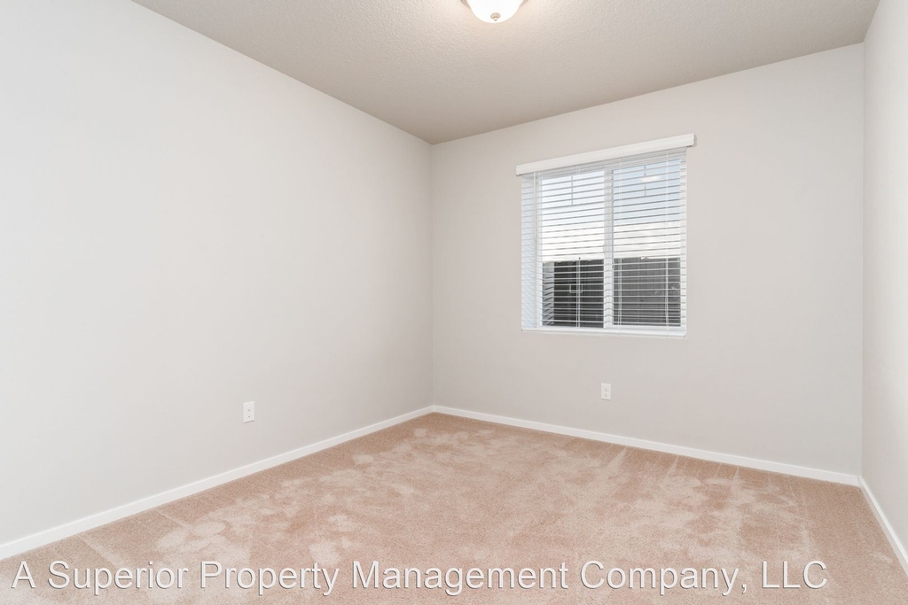 61576 Se Lapis Pl. - Photo 24