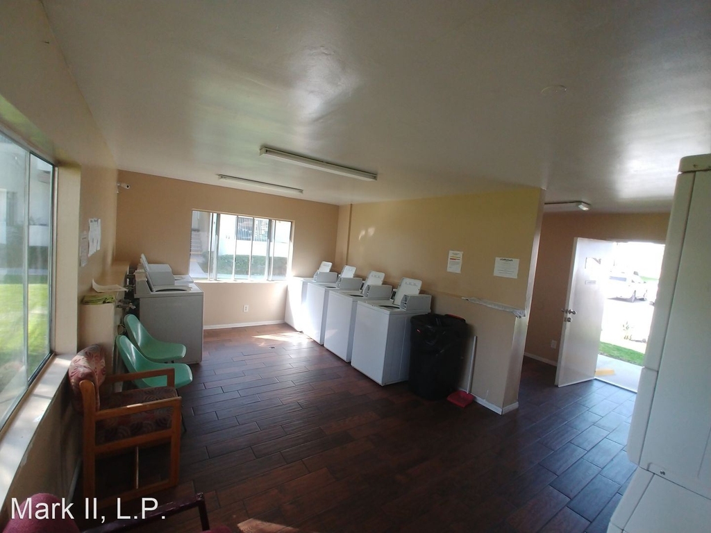 272 Kennedy St. - Photo 1