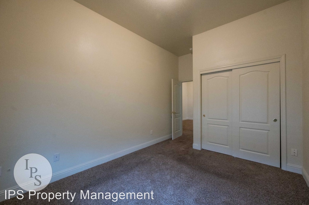 5868 W. Pico Ave. - Photo 12