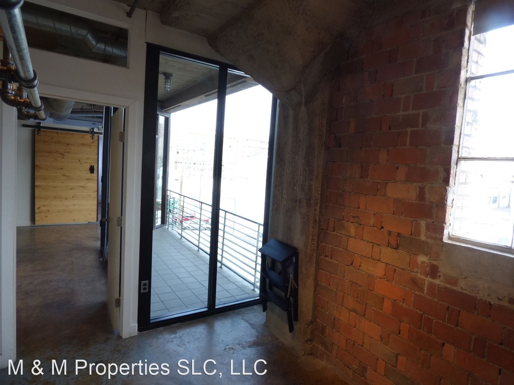 380 W 200 S Apt #401 - Photo 2