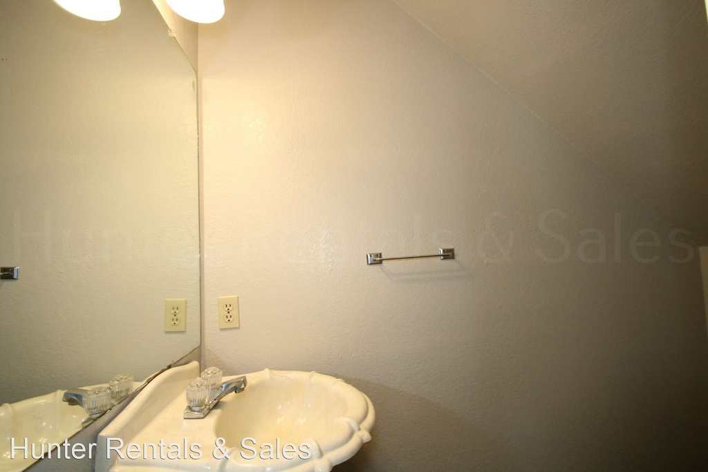 2201 Lazy Ridge Dr - Photo 20