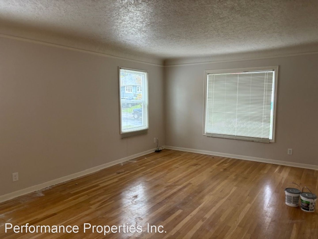 4426 Ne 38th Avenue - Photo 2