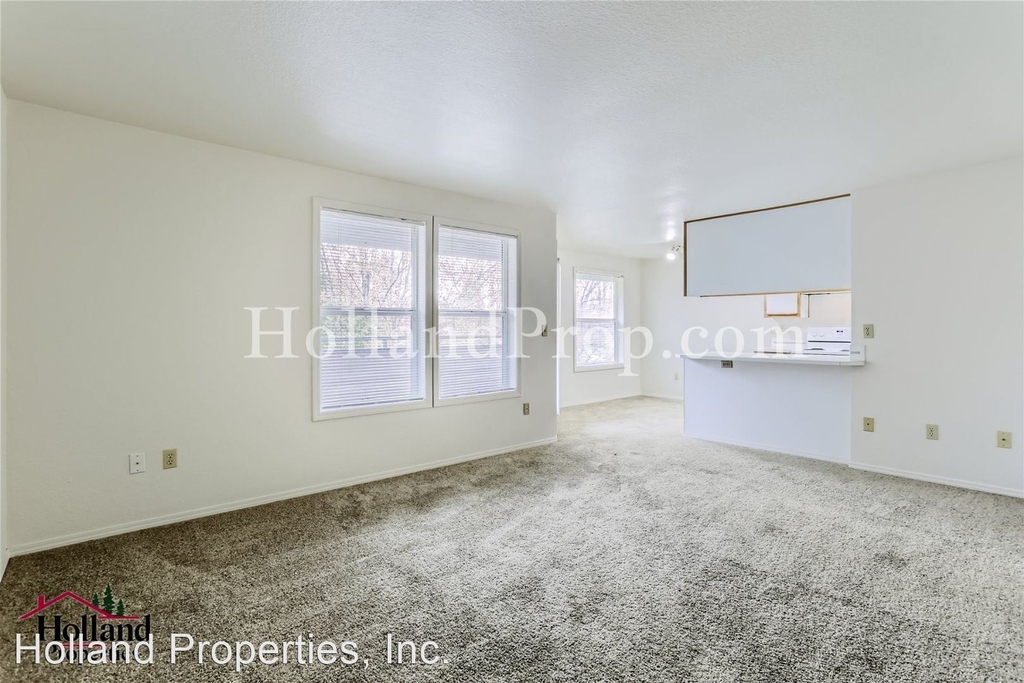 720-726 Sw 206th Place - Photo 2