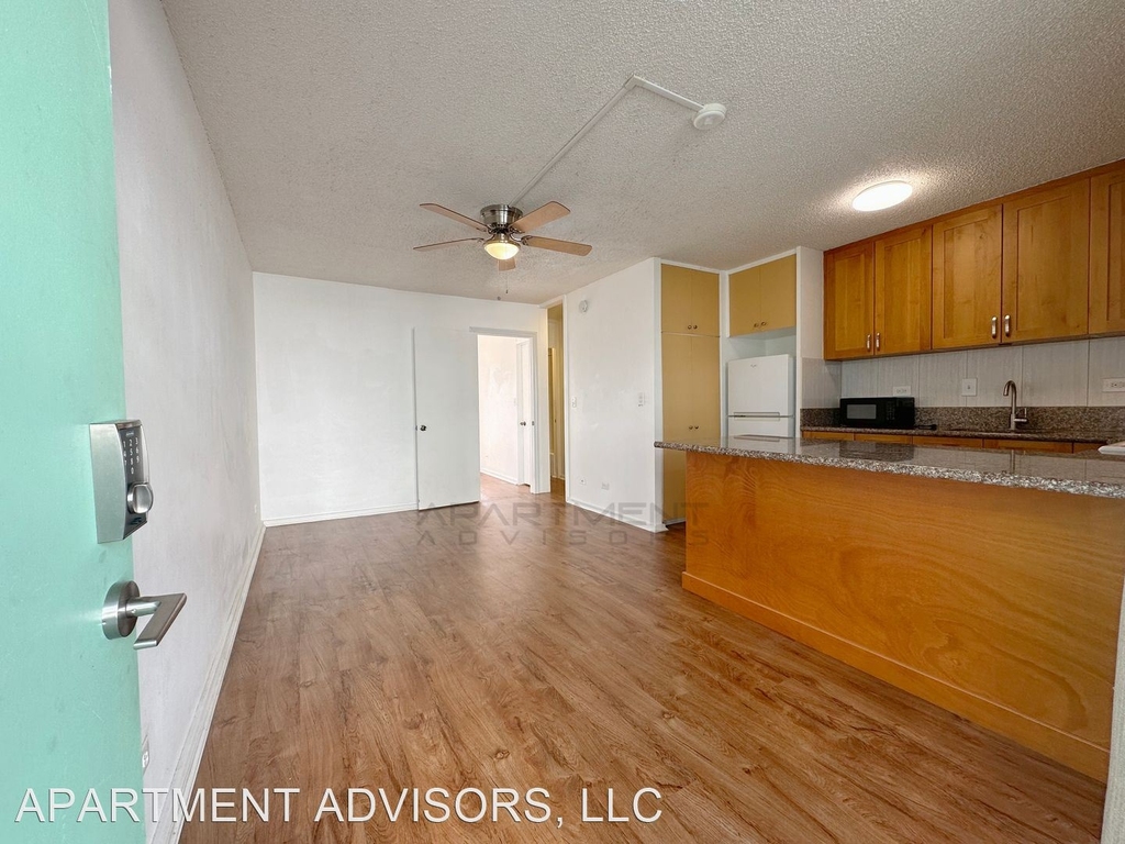 3340 Campbell Ave - Photo 2