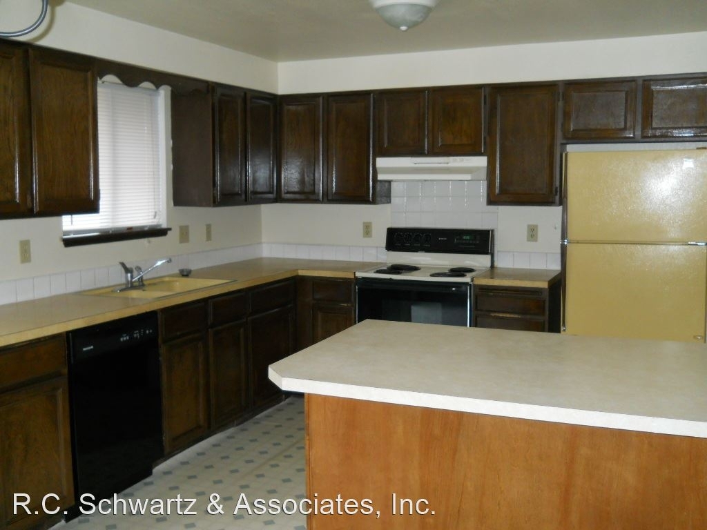 3427 E. 26th - Photo 1