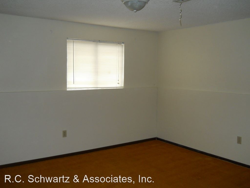 3427 E. 26th - Photo 7