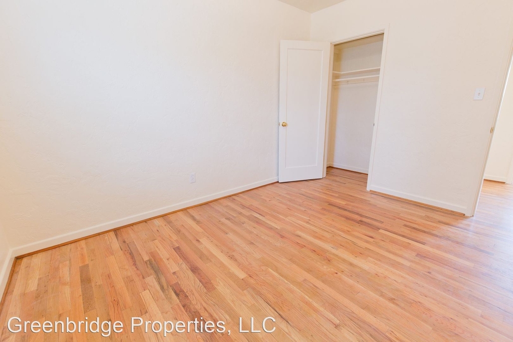 815 Se 42nd Ave - Photo 16