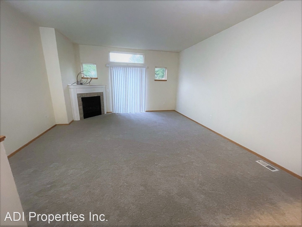 606 Sw Dillan Dr. - Photo 1