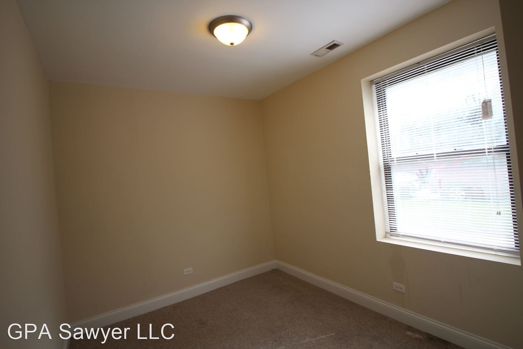 5001 N Sawyer - Photo 5