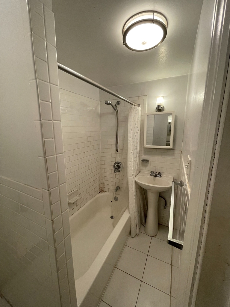 226 East 89th Street - Photo 3