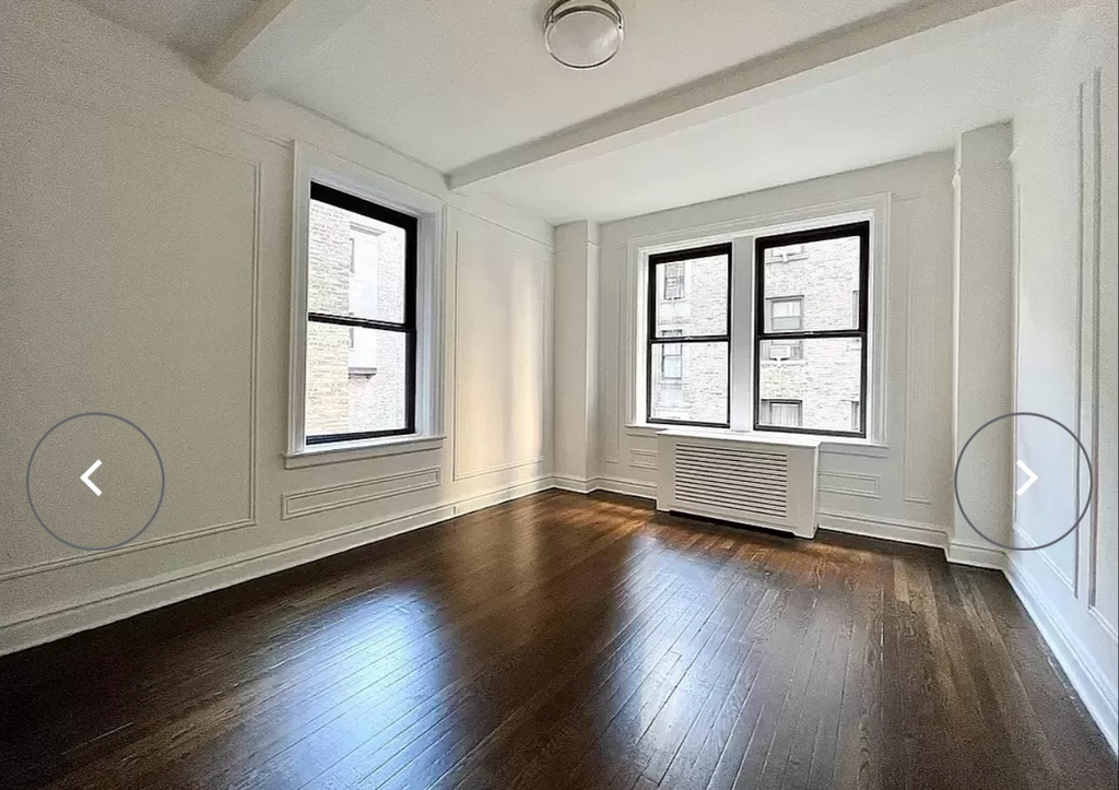 25 West 68th Street - Photo 1