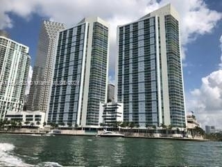 325 S Biscayne Blvd - Photo 0