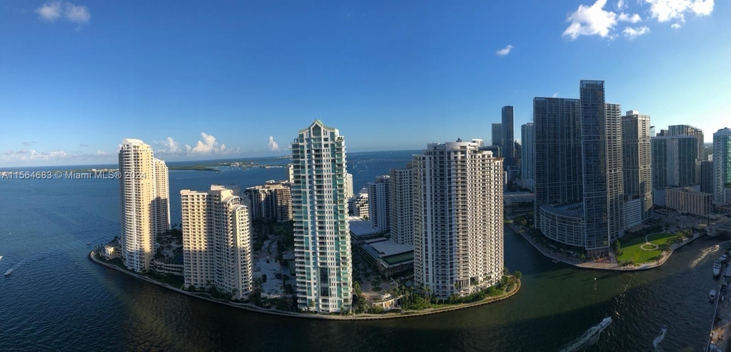 325 S Biscayne Blvd - Photo 4