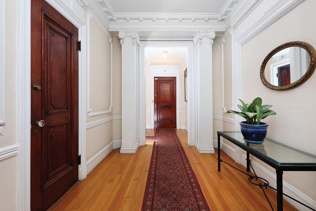 1514 Beacon Street - Photo 6