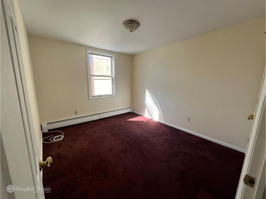 178 Madison St - Photo 14