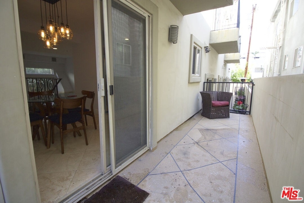 4332 Whitsett Ave - Photo 6