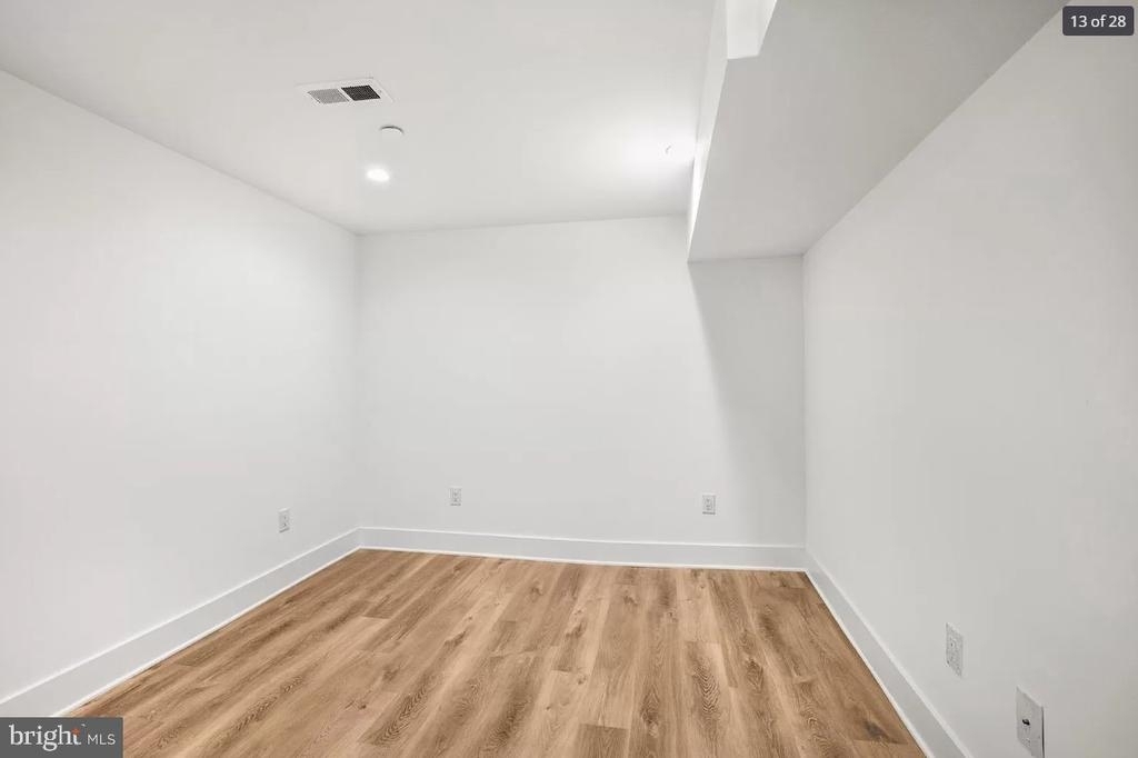 1328 S 9th St - Photo 6