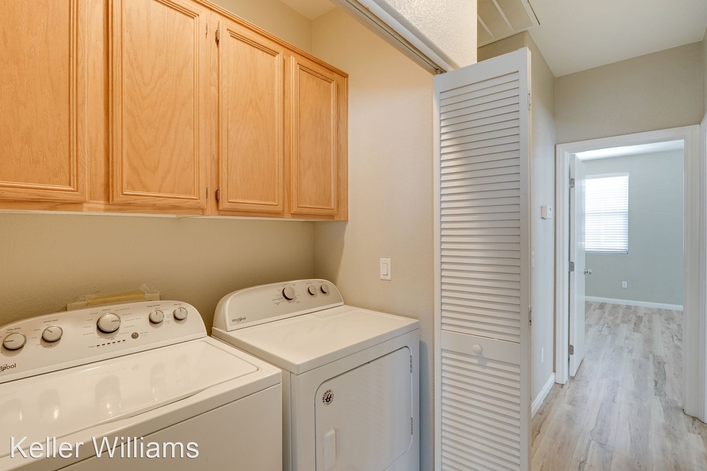 6140 Pine Villa Ave 101 - Photo 20