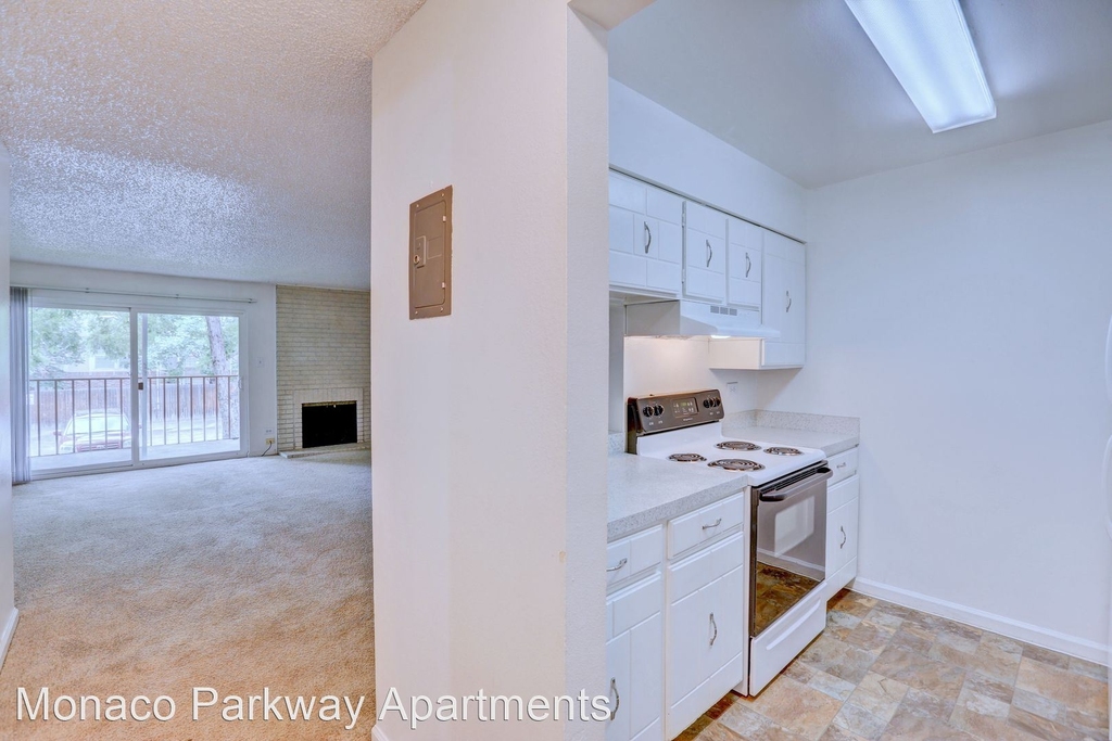 2050 South Monaco Street Parkway - Photo 1