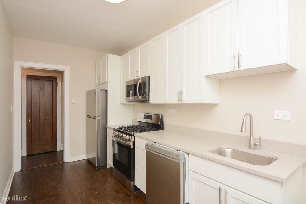 5306 N. Ashland, Unit 8 - Photo 2