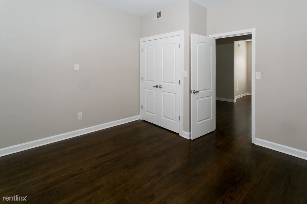 1606 W. Berwyn, Unit 8 - Photo 10