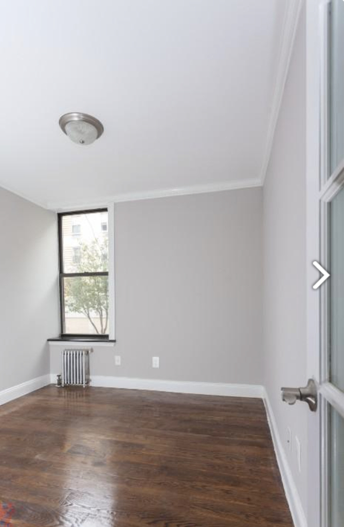 343 East 8th Street - Photo 4