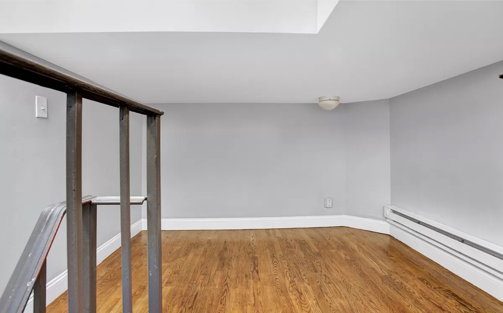 410 East 13th Street - Photo 5