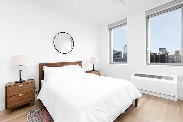 554 West 54th Street - Photo 3