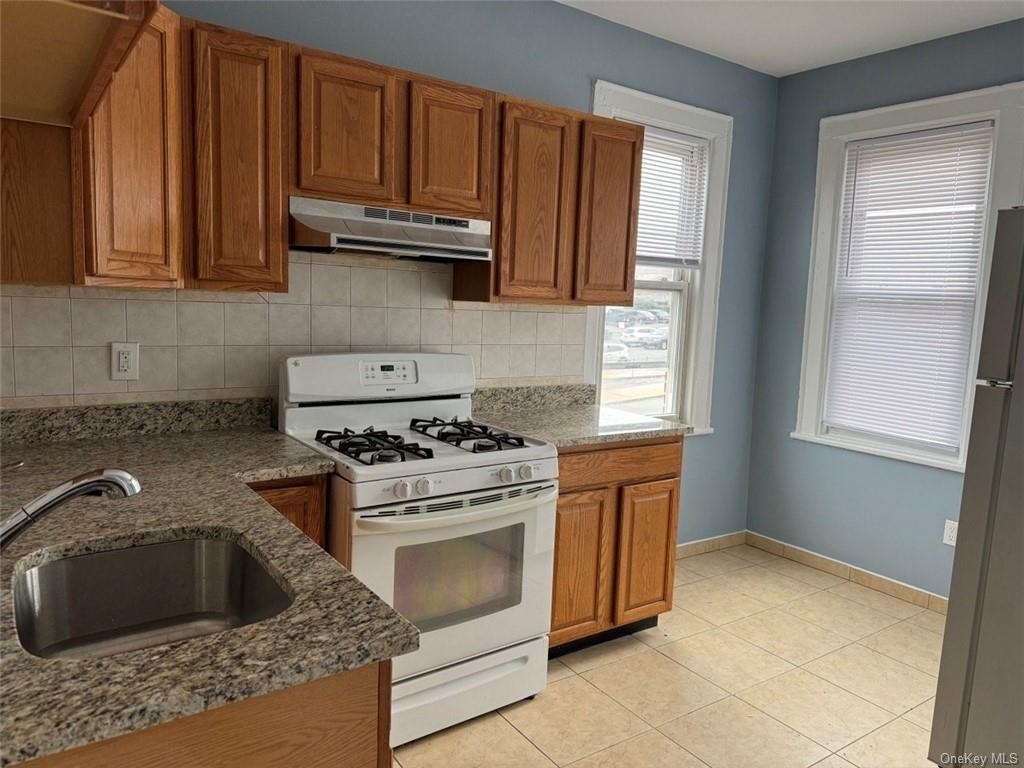 594 Yonkers Avenue - Photo 1