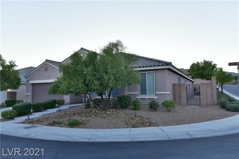 7129 Silver Ridge Peak Street - Photo 3