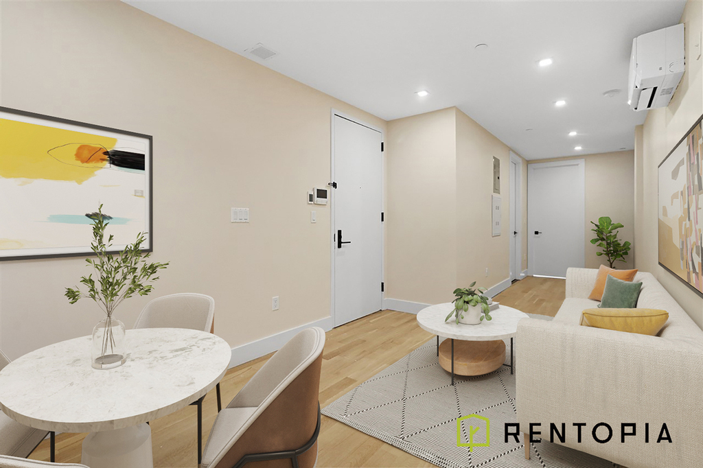 302 Graham Avenue - Photo 1