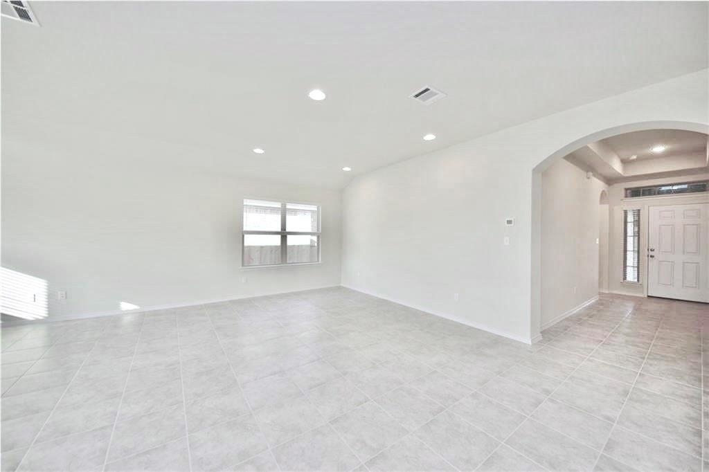 1212 Matt Ln - Photo 9