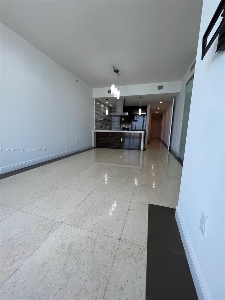 1100 Biscayne Blvd - Photo 11