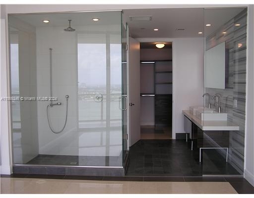 1100 Biscayne Blvd - Photo 1