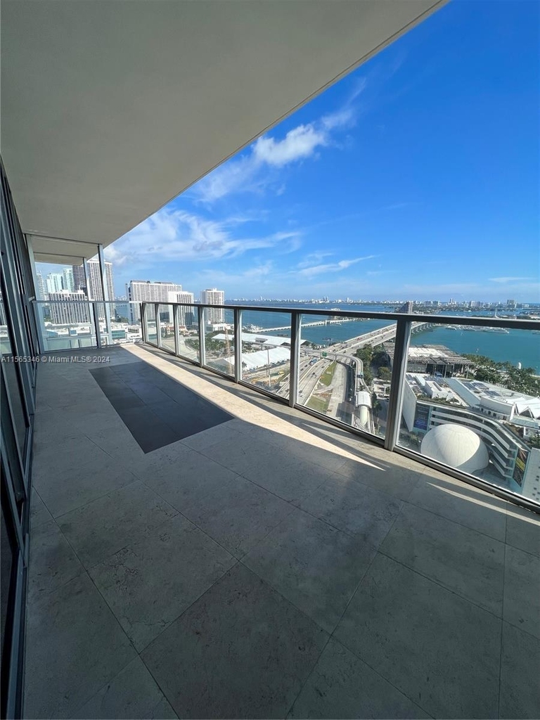 1100 Biscayne Blvd - Photo 12