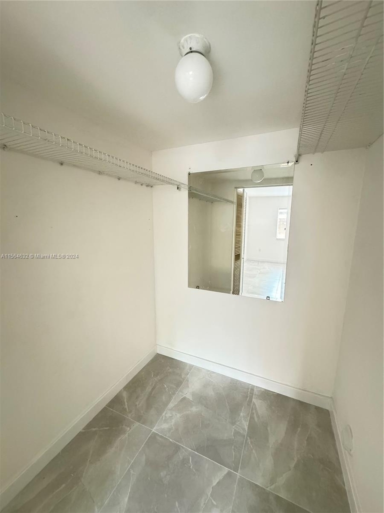 13120 Sw 64th Ter - Photo 8